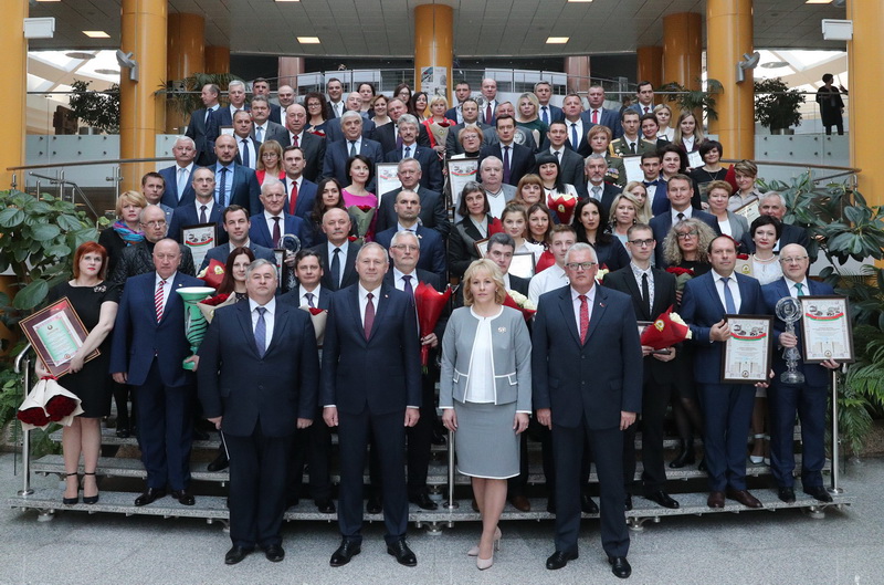 премия правительства общая.jpg