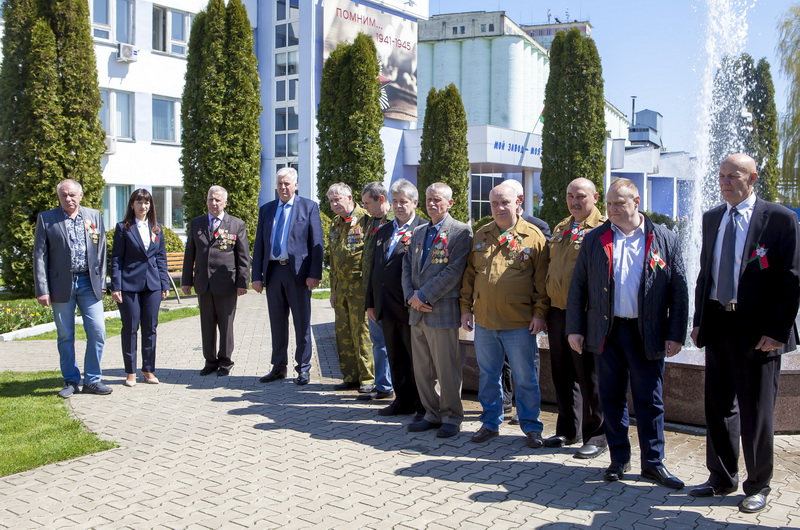 05.jpg